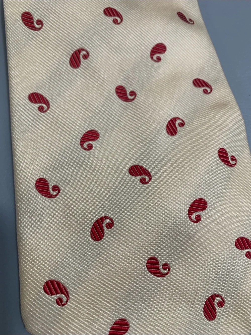NEW WITH TAGS Banana Republic Men's Beige Paisley Silk Tie $68
